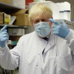 The Sun: Джонсон назвал «виновников» успеха Британии в вакцинации