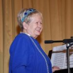 91-летняя Александра Пахмутова впервые вышла в свет после перенесенного коронавируса |  Корреспондент