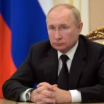 Путин заявил об отсутствии должной реакции на применение БПЛА Киевом — РИА Новости, 13.11.2021