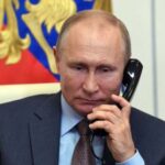 Путин и Макрон ночью провели еще один телефонный разговор — РИА Новости, 21.02.2022
