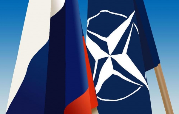 Поспред США в НАТО Джулианн Смит заявила о готовности блока объявить Россию главной угрозой