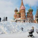 Синоптик рассказал, когда в Москве растает снег
