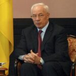 Экс-премьер Украины рассказал, кто может сменить Зеленского