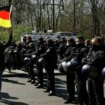 Полиция Берлина применила перцовый газ против демонстрантов