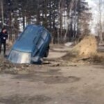 В российских регионах дороги сошли вместе со снегом