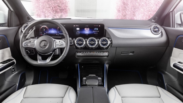 Mercedes-Benz расширил линейку EQA: теперь есть версии с полным приводом