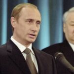 Путин 21 год назад впервые вступил в должность президента России