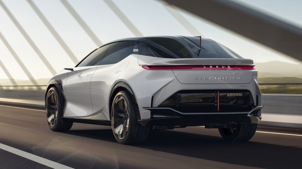 Планы Lexus: первая модель PHEV выйдет в этом году, а новый электрокар – в 2022-ом