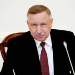 Губернатор Петербурга за 2020 год заработал четыре миллиона рублей