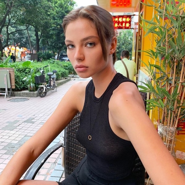 Алеся Кафельникова: «Рожала в Москве, а должна была в Париже!»  |  Корреспондент