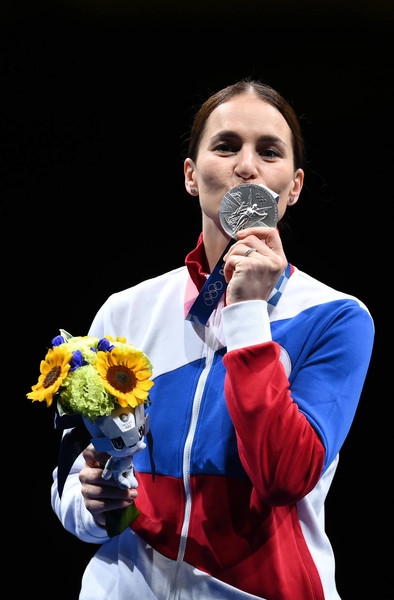 Слезы гимнастов, великая Великая и «золото» со сломанной рукой: яркий день Олимпиады |  Корреспондент