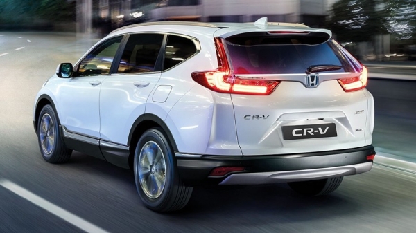 Honda готовит CR-V следующего поколения: новое изображение гибридного кроссовера
