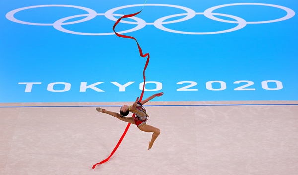 Алина Кабаева защищает гимнастку, пострадавшую на Олимпиаде