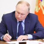 Путин отменил указ Ельцина об отдельных территориях, приравненных к Крайнему Северу