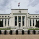 Глава ФРС предупредил о рисках для экономики США из-за омикрон-штамма — РИА Новости, 30.11.2021