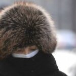 Врач рассказал, как одеваться, чтобы пережить морозы — РИА Новости, 22.12.2021