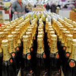 В Госдуме хотят ограничить продажу алкоголя в Новый год — РИА Новости, 07.12.2021