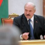 Лукашенко заявил, что не будет воевать на территории Украины — РИА Новости, 28.01.2022