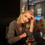 Ольга Орлова: «Могу обняться с друзьями без подтекста. Поводов для ревности мужу не даю» | Корреспондент