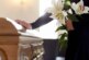 В России планируют сделать похороны госуслугой, пишут СМИ — РИА Новости, 07.02.2022