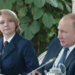 Путин внес интригу в вопрос о военном положении