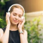 Музыка и «розовый шум» могут помочь уменьшить тревожность