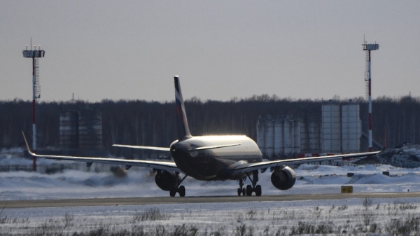 Денежный ход: Владимир Путин разрешил авиакомпаниям платить рублями за аренду иностранных самолётов