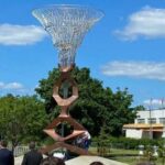 В Черноголовке установили памятник «вечной неопределенности»