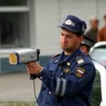 Прощай, эпоха «фенов»: инспекторам запретили пользоваться ручными радарами