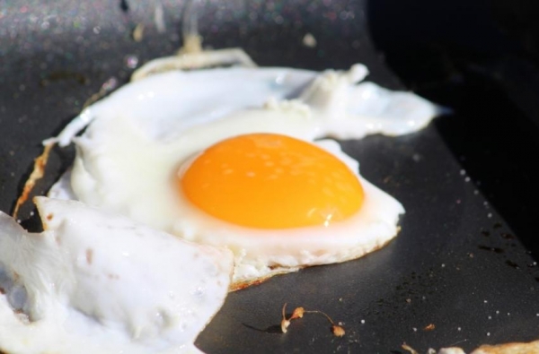 Диетолог Мосли: "Для сохранения фигуры нужно на завтрак употреблять блюда из яиц"