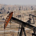 ОПЕК+ убрал с рынка 100 тыс. баррелей лишней нефти: к чему это приведет