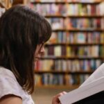 «Нынешние школьники — самые читающие и пишущие»: эксперт прокомментировал список литературы