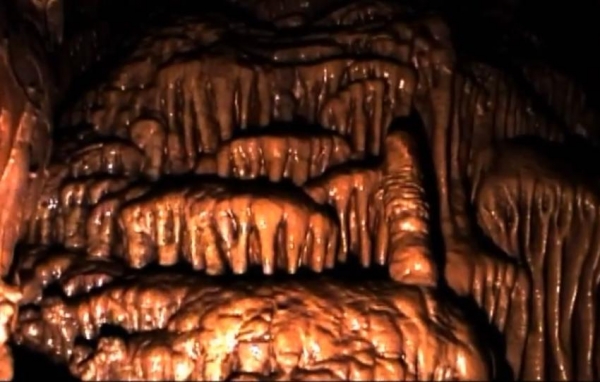 Призрак шамана и загадочная пирамида: ТОП-6 самых загадочных пещер в мире