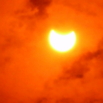 Врач Вечорко назвал опасные последствия наблюдения за солнечным затмением