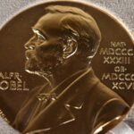 «Теории не всесильны»: почему Нобелевскую премию присудили экс-главе ФРС США, при котором разразился финансовый кризис — РТ на русском