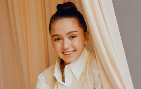 Камила Валиева не стала объяснять присутствие Вани Дмитриенко на трибунах в Казани