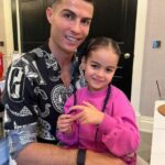 Криштиану Роналду поделился фото с пятилетней дочерью