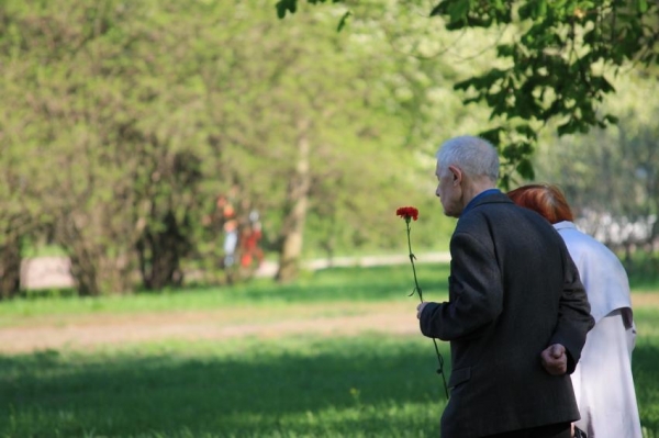 В Испании прожившие вместе более 50 лет супруги умерли с разницей в 45 минут