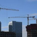 Повод для снижения: как рекордный рост строительства может отразиться на стоимости жилья в России — РТ на русском