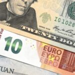 «Приемлемая величина»: как могут измениться валютные курсы в 2023 году — РТ на русском