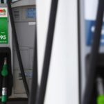 Топливный ориентир: как могут измениться цены на бензин и дизель в России в 2023 году — РТ на русском
