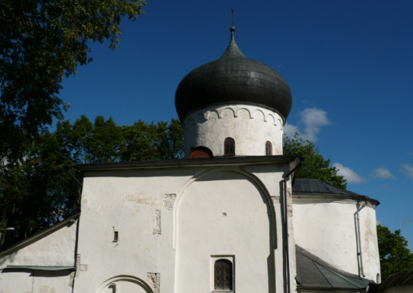Названы древние храмы России, которые действуют сегодня