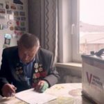 В Бурятии проголосовал ветеран, которому исполнилось сто лет — РИА Новости, 16.03.2024