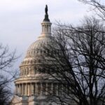 Имиджевая угроза: почему в конгрессе США подали ходатайство об отстранении от должности спикера нижней палаты — РТ на русском