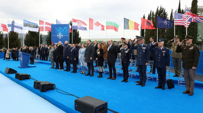 Церемония открытия авиабазы НАТО в Албании